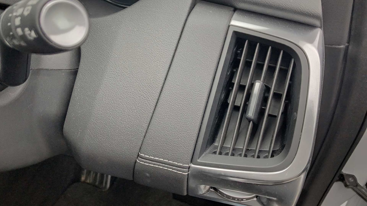 Used Jaguar E-Pace 2024 for sale - 76460445: Photo 30