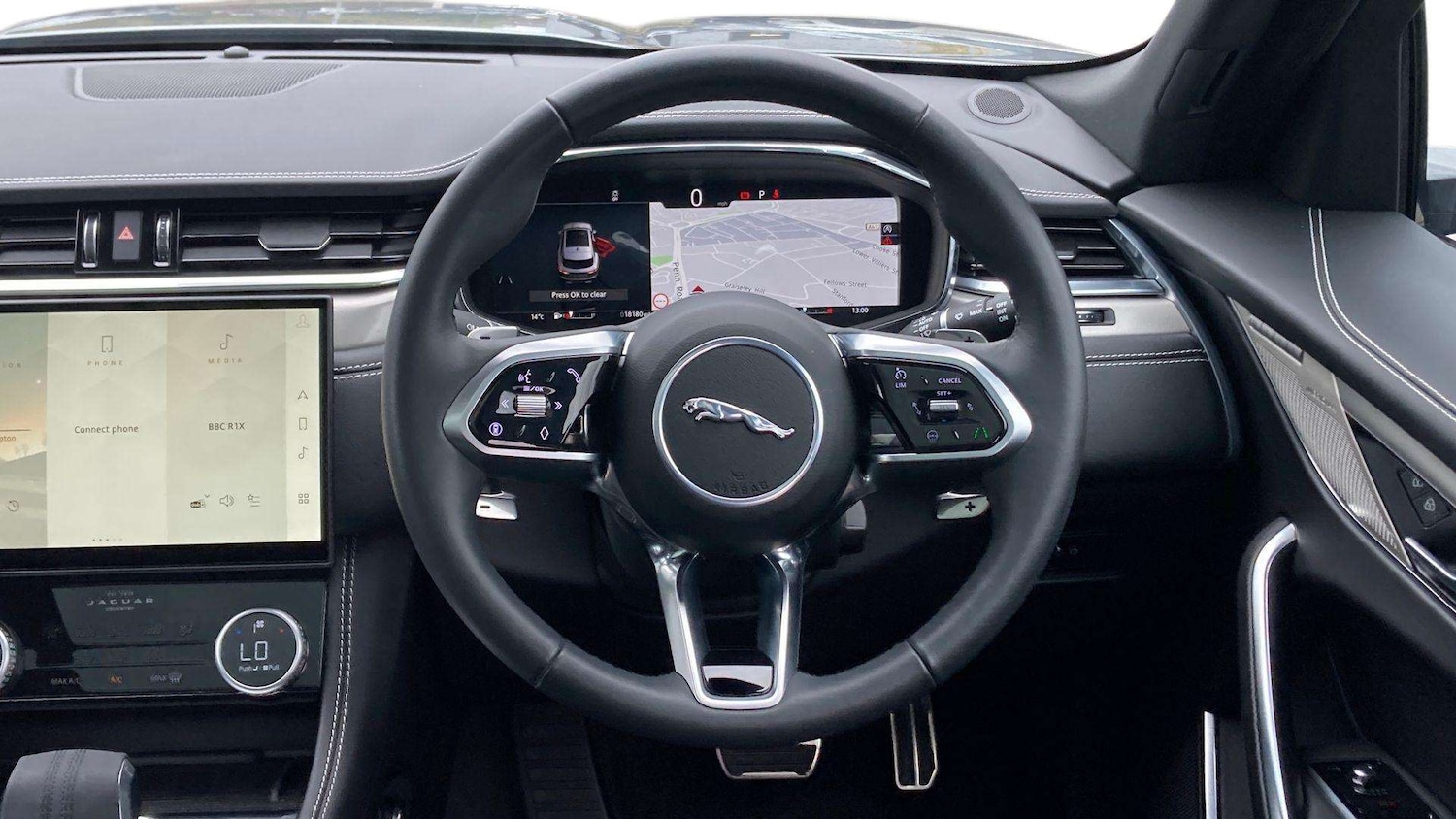 Used Jaguar F-Pace 2024 for sale - 76460294: Photo 15
