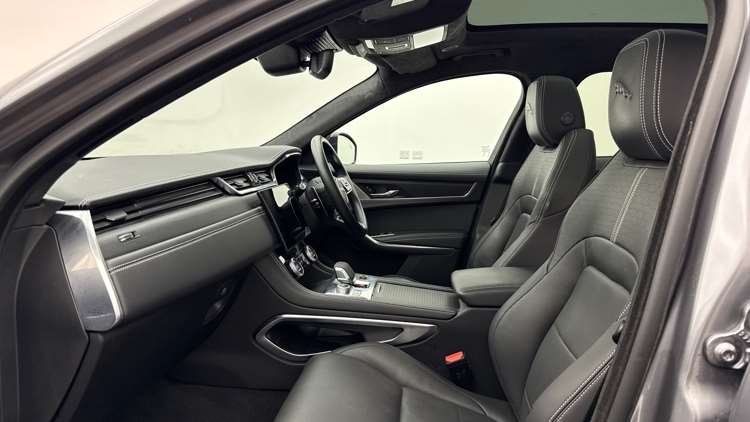 Used Jaguar F-Pace 2023 for sale - 77472546: Photo 3