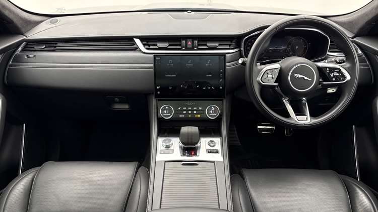 Used Jaguar F-Pace 2023 for sale - 77472546: Photo 8