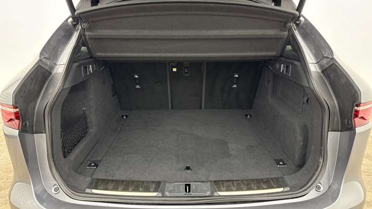 Used Jaguar F-Pace 2023 for sale - 77472546: Photo 9