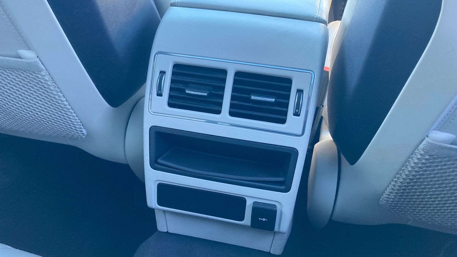 Used Jaguar F-Pace 2023 for sale - 77158392: Photo 18