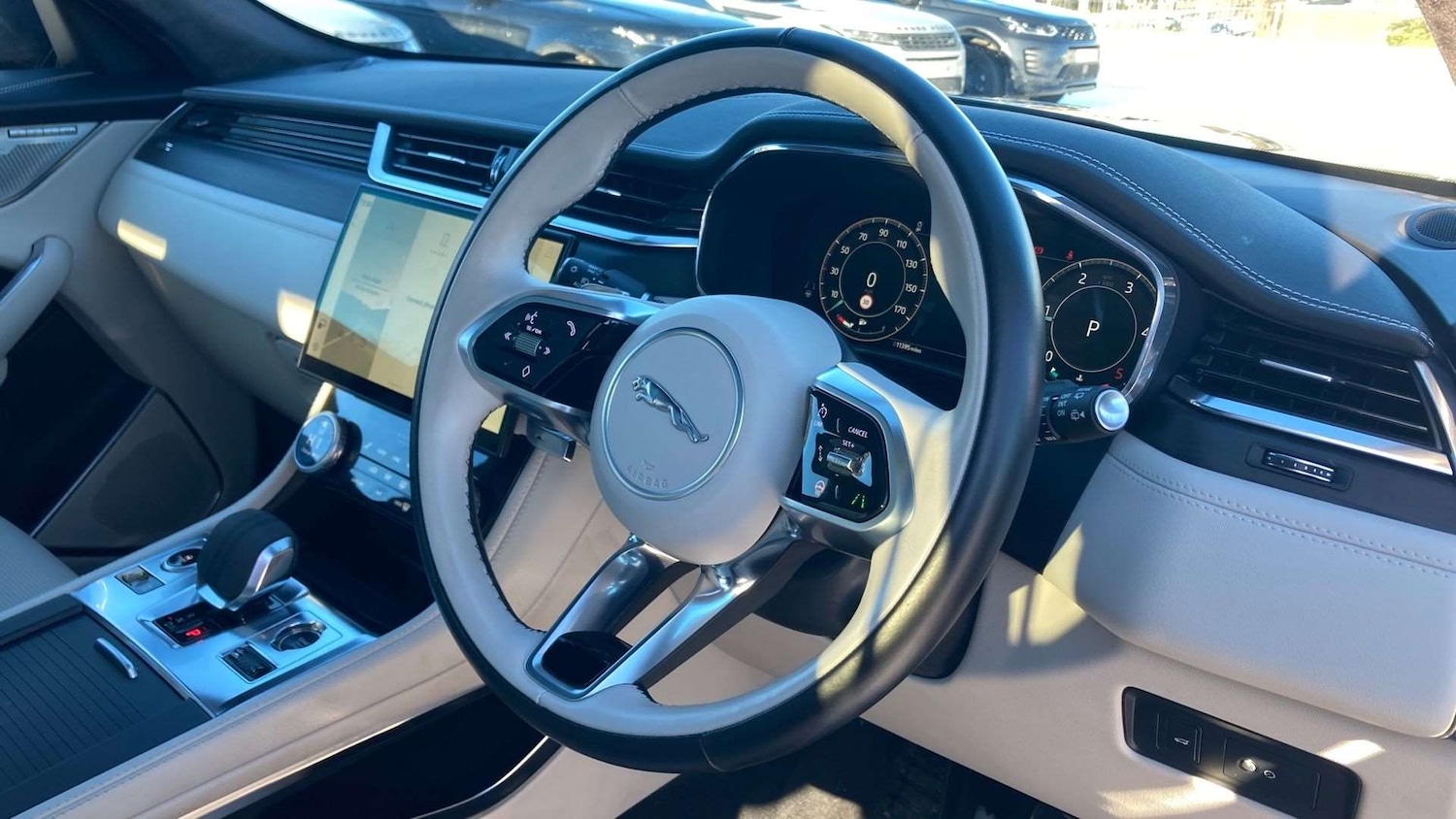 Used Jaguar F-Pace 2023 for sale - 77158392: Photo 29