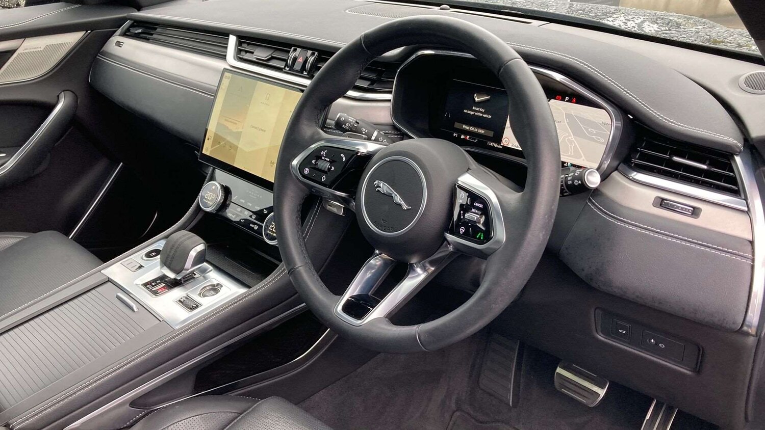 Used Jaguar F-Pace 2024 for sale - 76460037: Photo 32