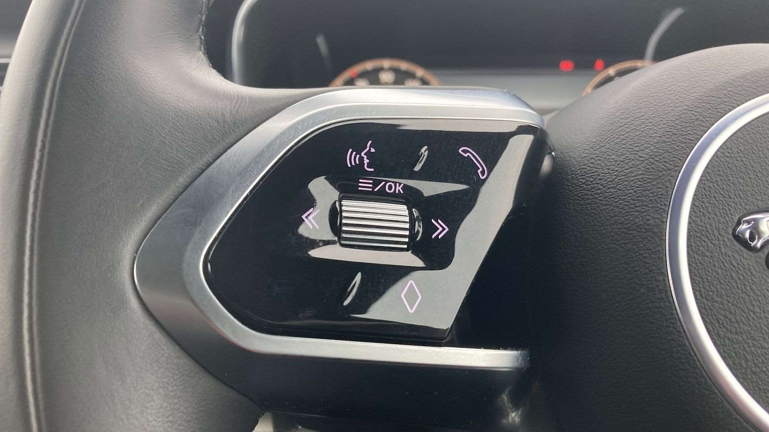 Used Jaguar F-Pace 2023 for sale - 77795543: Photo 31