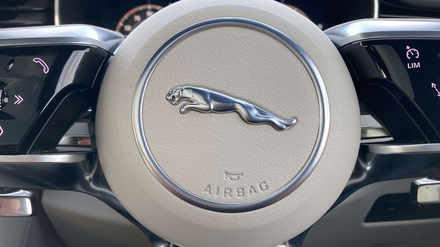 Used Jaguar F-Pace 2024 for sale - 77795630: Photo 35