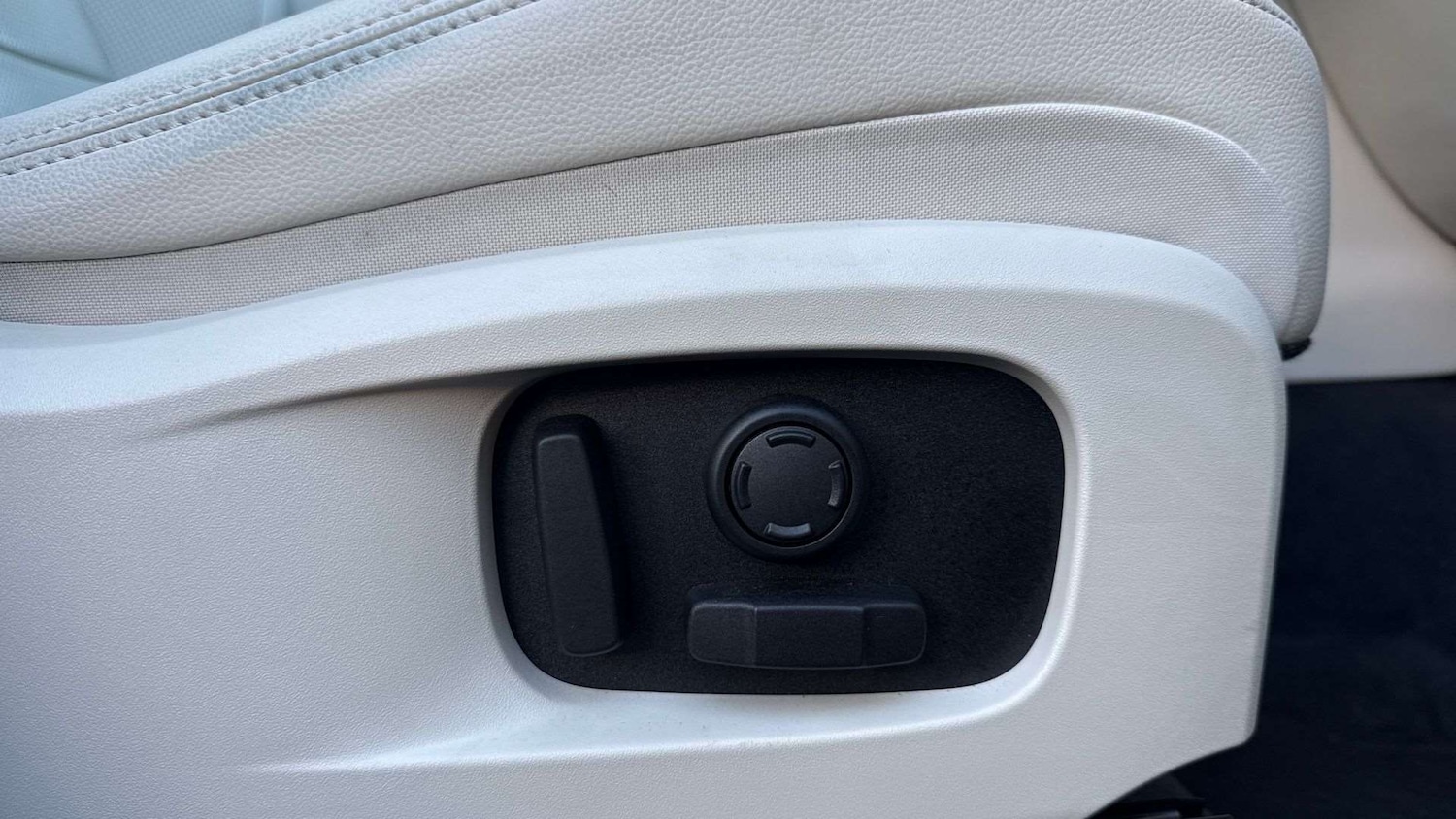 Used Jaguar F-Pace 2024 for sale - 76515542: Photo 25