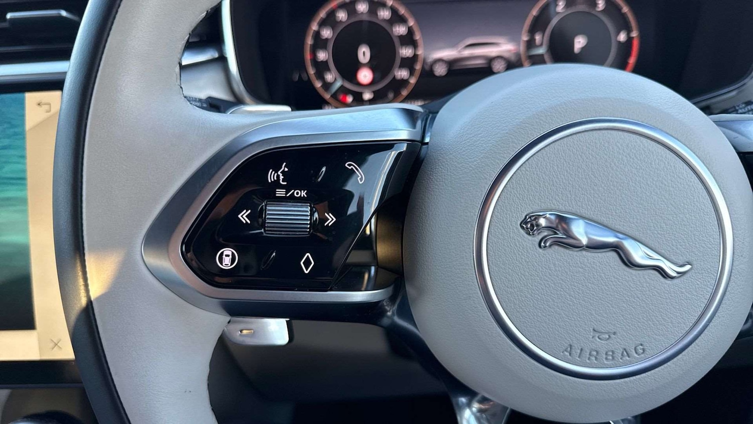 Used Jaguar F-Pace 2024 for sale - 76515542: Photo 35