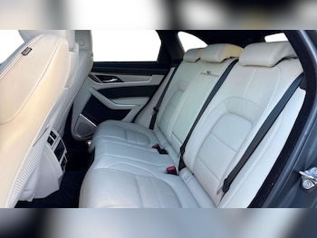 Used Jaguar F-Pace 2024 for sale - 76515542: Photo