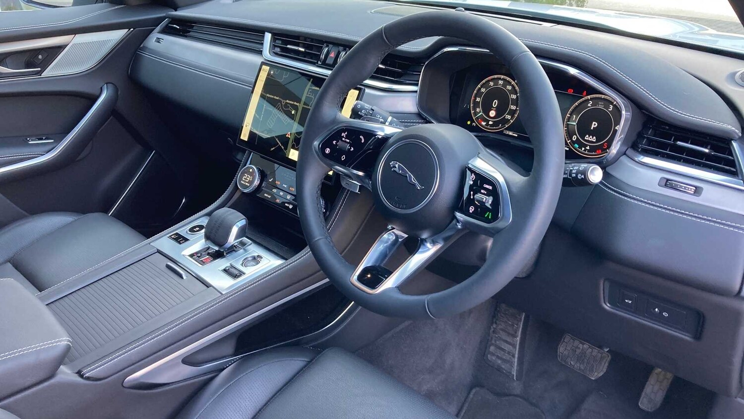 Used Jaguar F-Pace 2024 for sale - 76460546: Photo 21