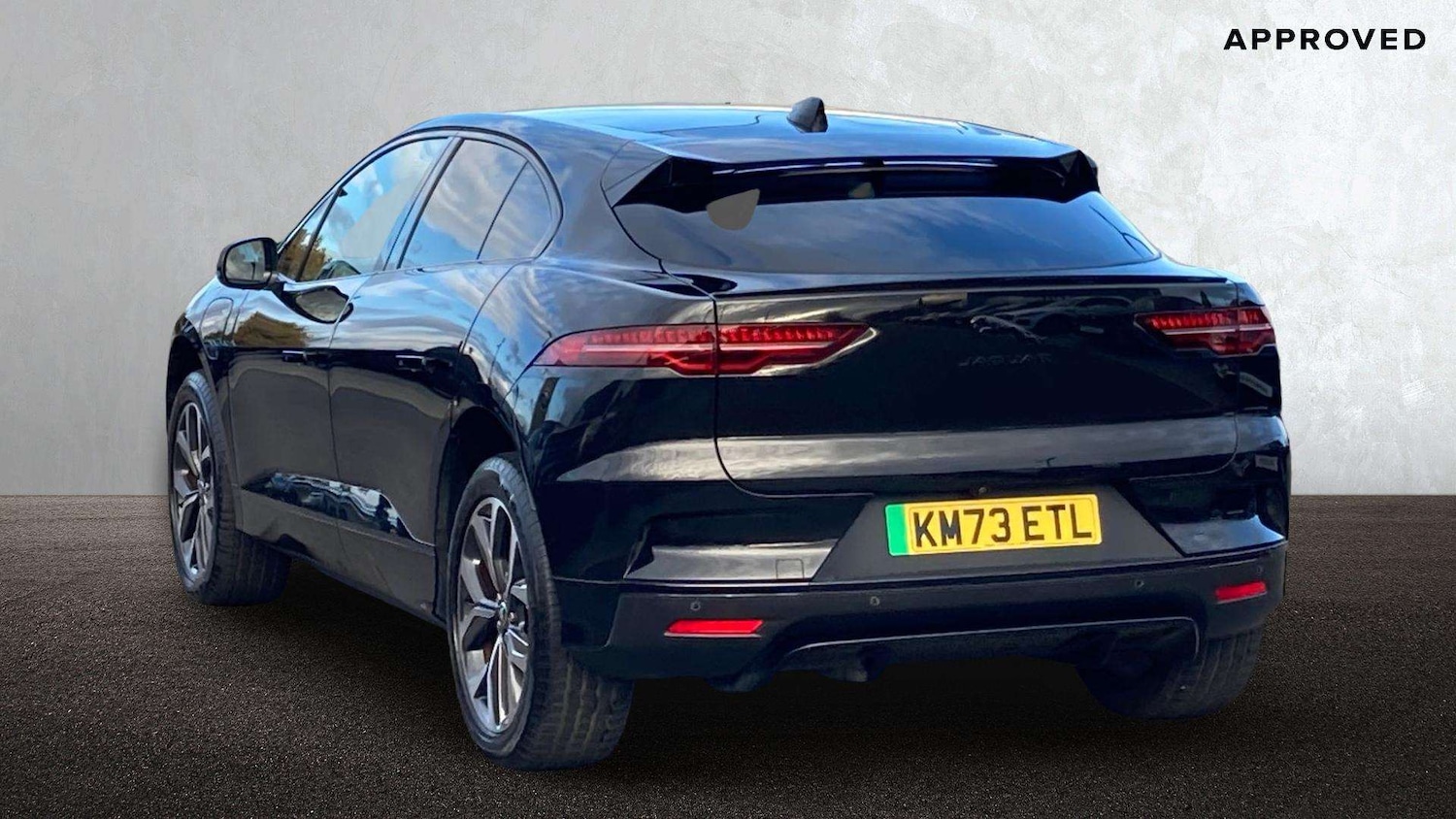 Used Jaguar I-Pace 2023 for sale - 76460458: Photo 2