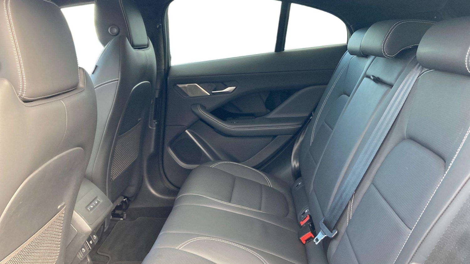 Used Jaguar I-Pace 2023 for sale - 76460458: Photo 4