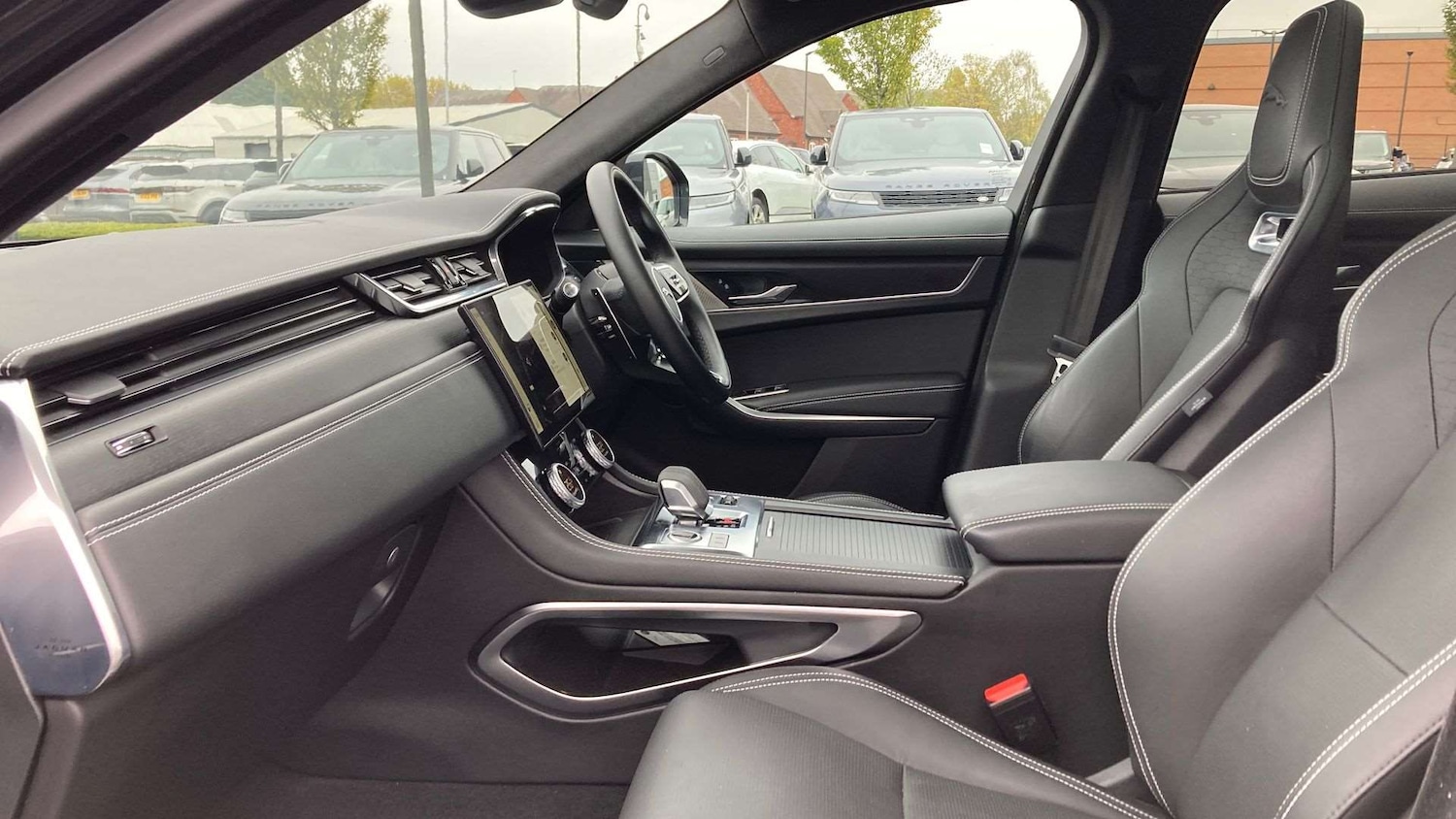 Used Jaguar F-Pace 2024 for sale - 76827621: Photo 3