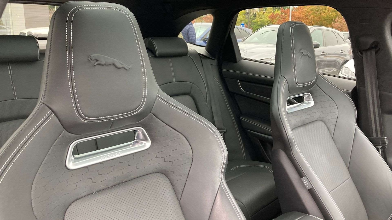 Used Jaguar F-Pace 2024 for sale - 76827621: Photo 32