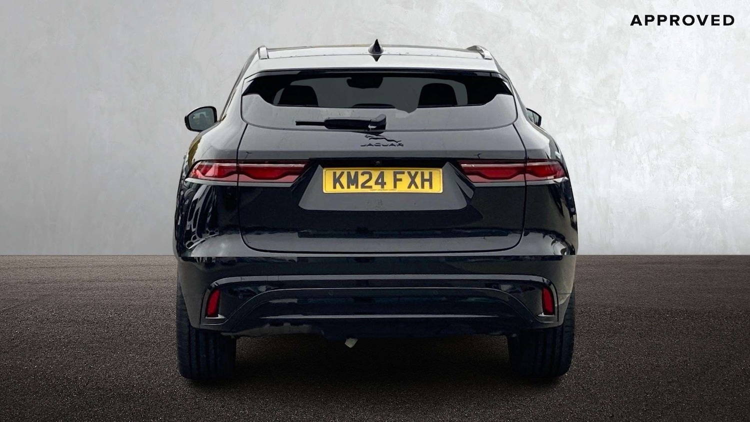 Used Jaguar F-Pace 2024 for sale - 76827621: Photo 6