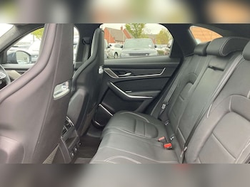 Used Jaguar F-Pace 2024 for sale - 76460314: Photo