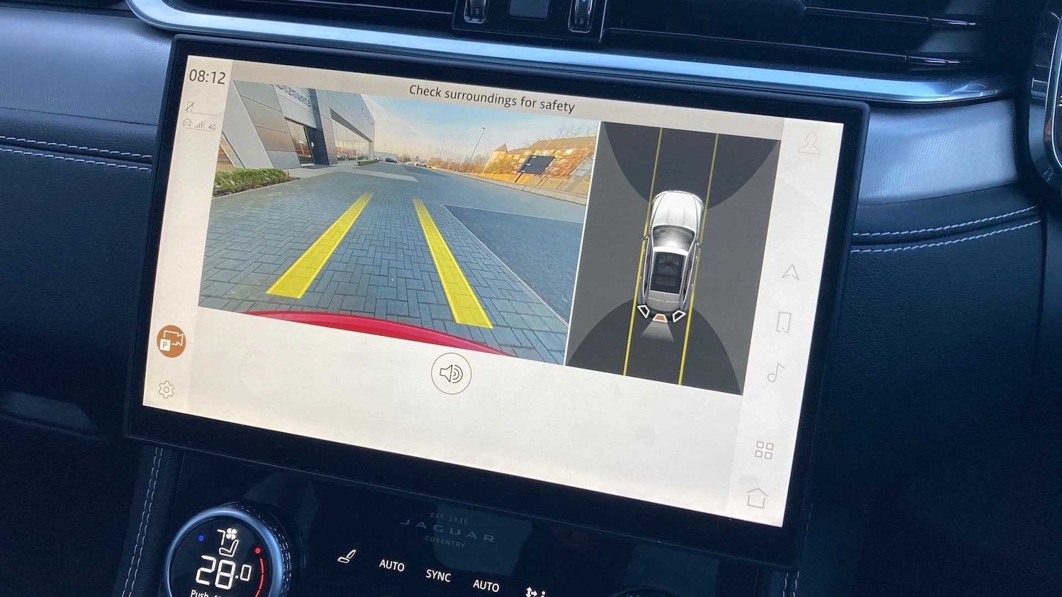 Used Jaguar F-Pace 2024 for sale - 76460427: Photo 12