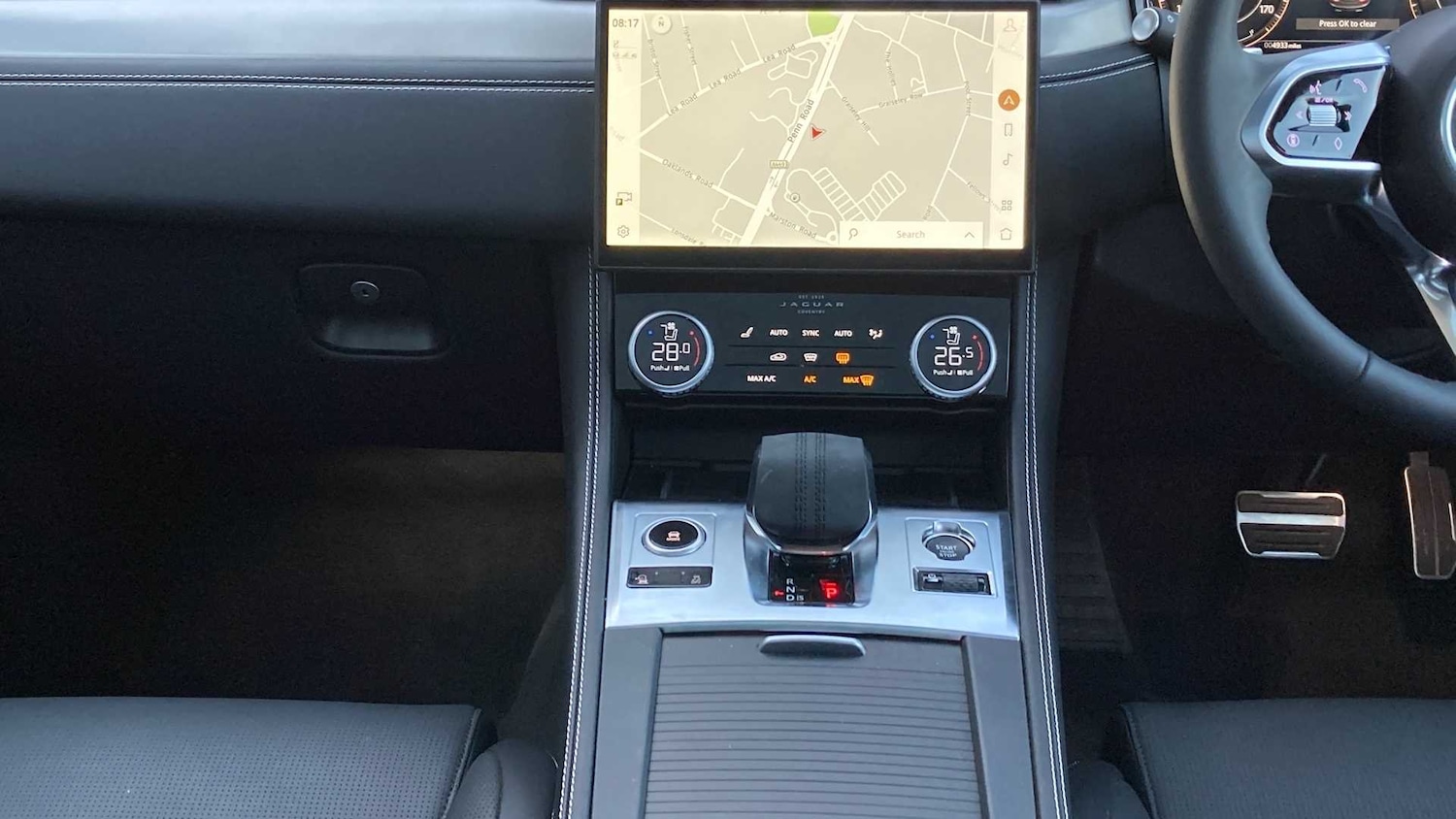 Used Jaguar F-Pace 2024 for sale - 76460427: Photo 30