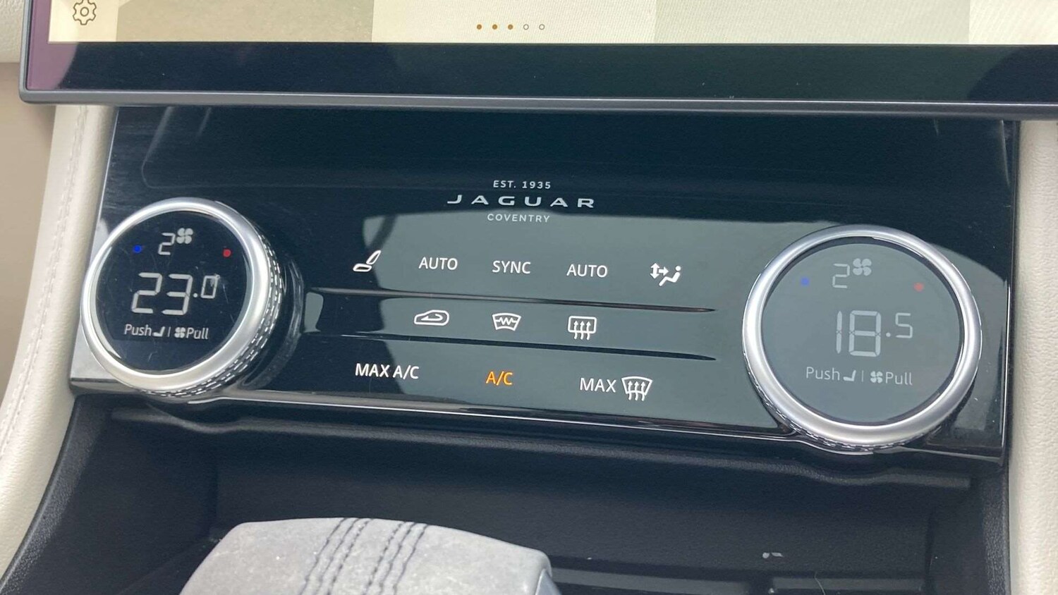 Used Jaguar F-Pace 2023 for sale - 76460687: Photo 30