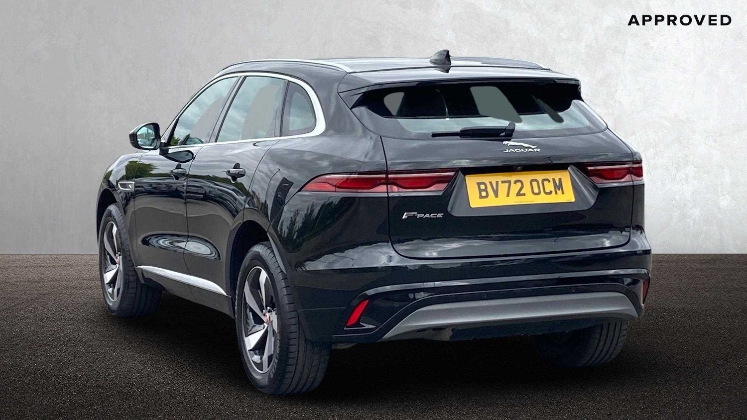 Used Jaguar F-Pace 2023 for sale - 76460683: Photo 2
