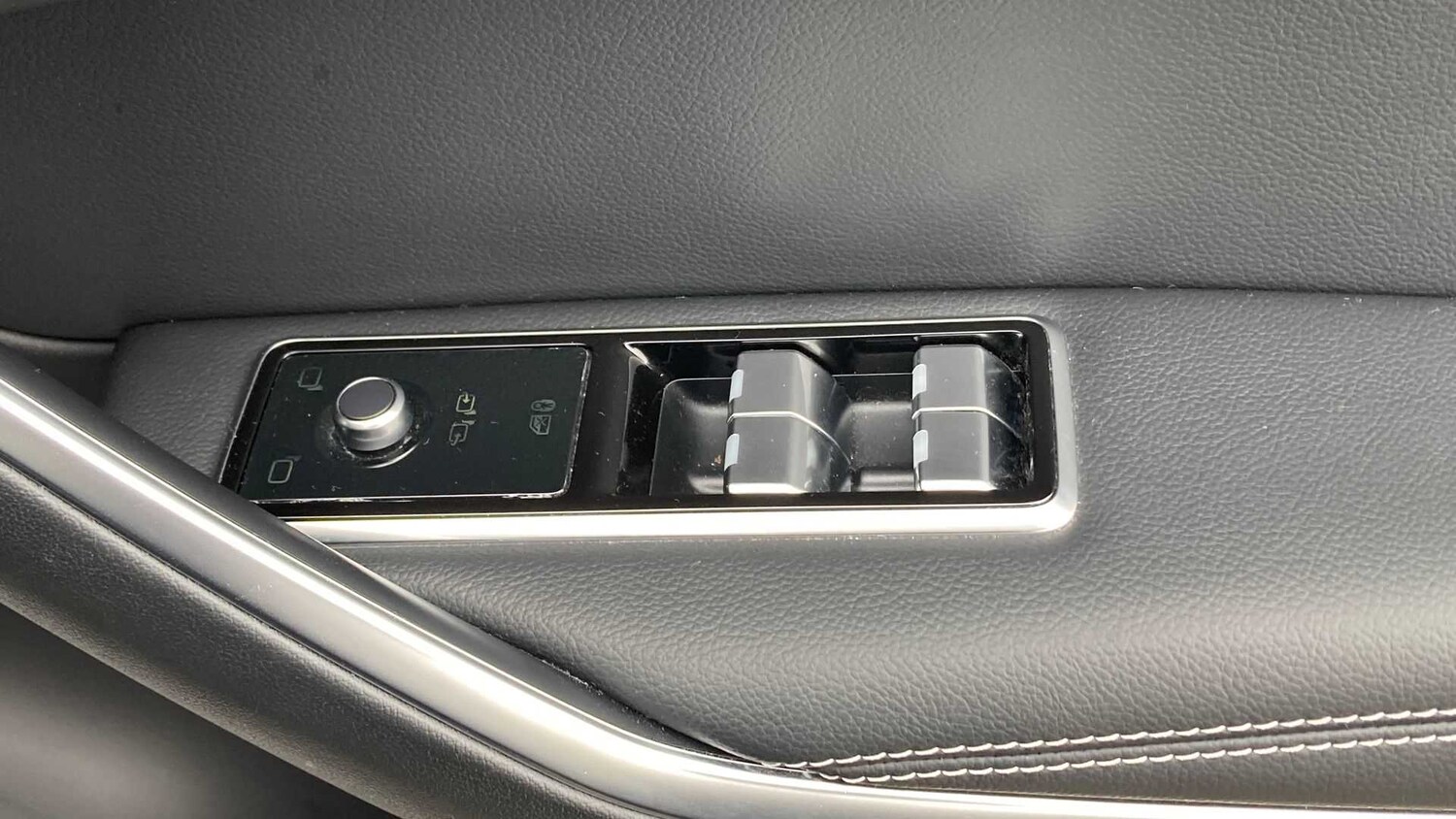 Used Jaguar F-Pace 2023 for sale - 76460683: Photo 22