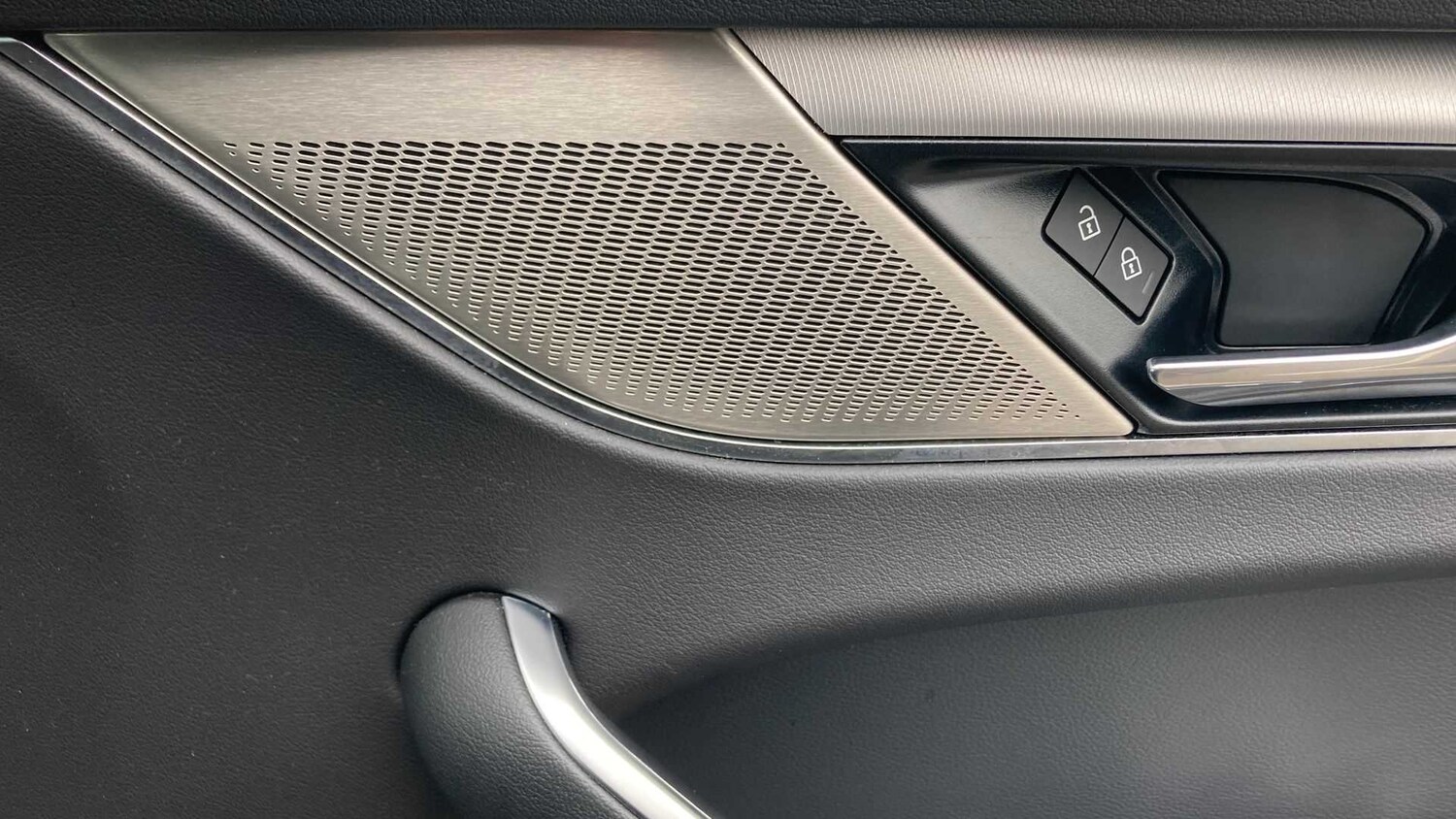 Used Jaguar F-Pace 2023 for sale - 76460683: Photo 26