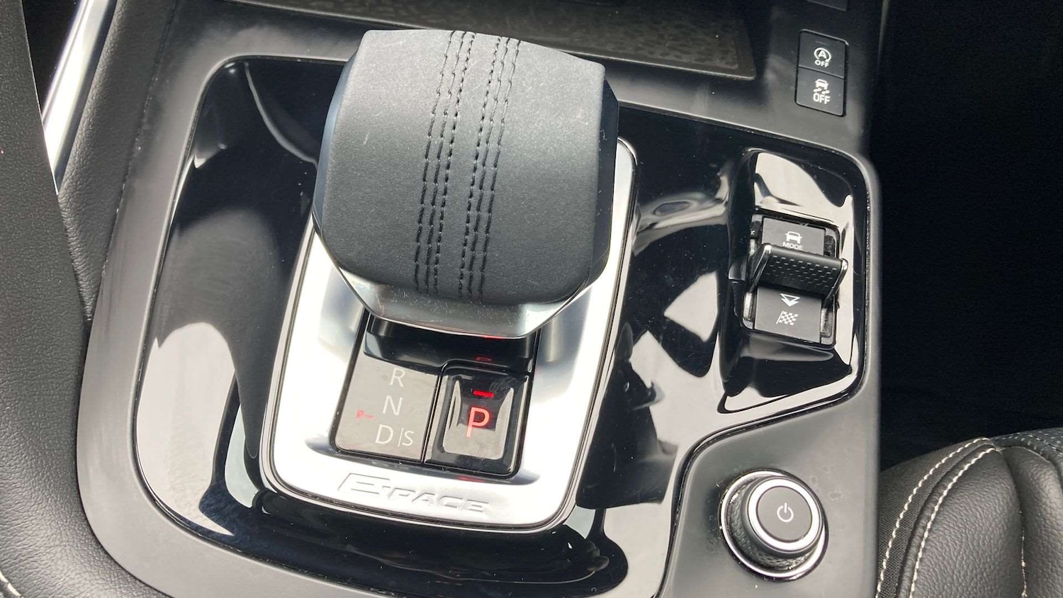 Used Jaguar E-Pace 2024 for sale - 77795619: Photo 13