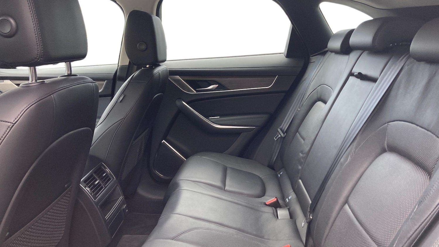 Used Jaguar F-Pace 2021 for sale - 76460194: Photo 4