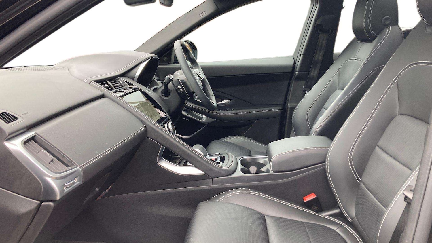 Used Jaguar E-Pace 2024 for sale - 76460550: Photo 3