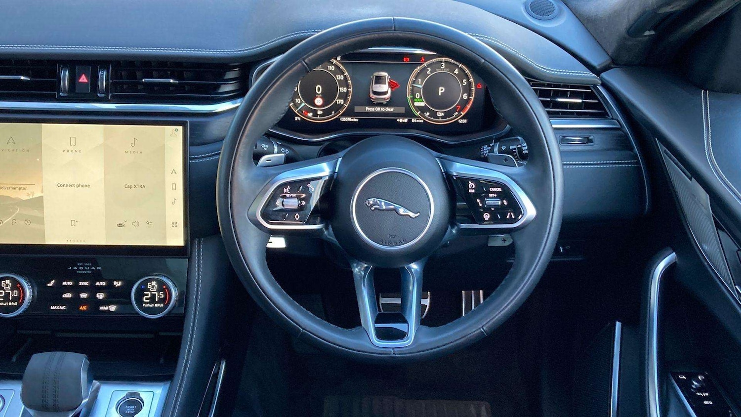 Used Jaguar F-Pace 2023 for sale - 76967715: Photo 15