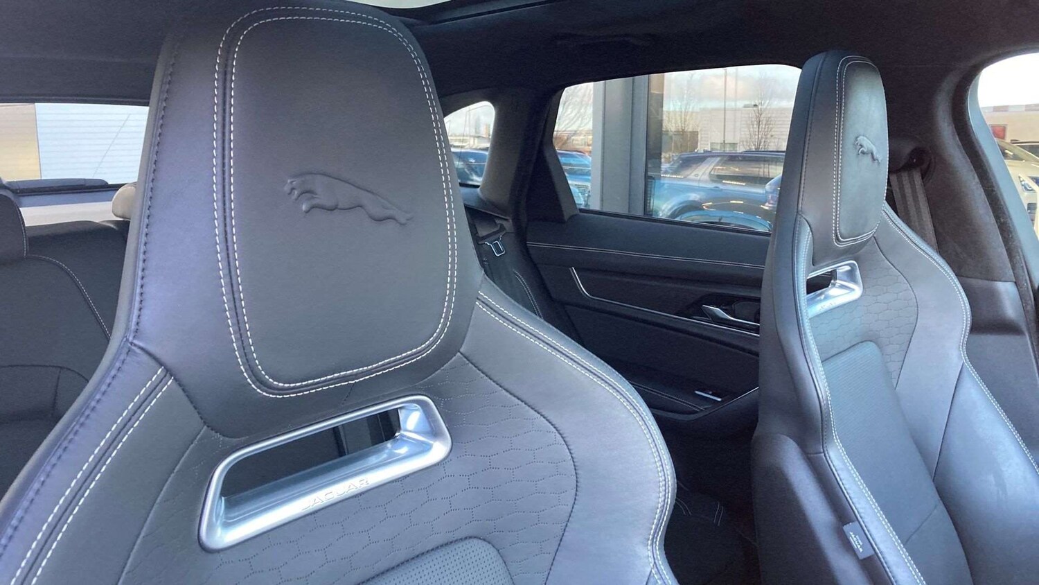 Used Jaguar F-Pace 2023 for sale - 76967715: Photo 23