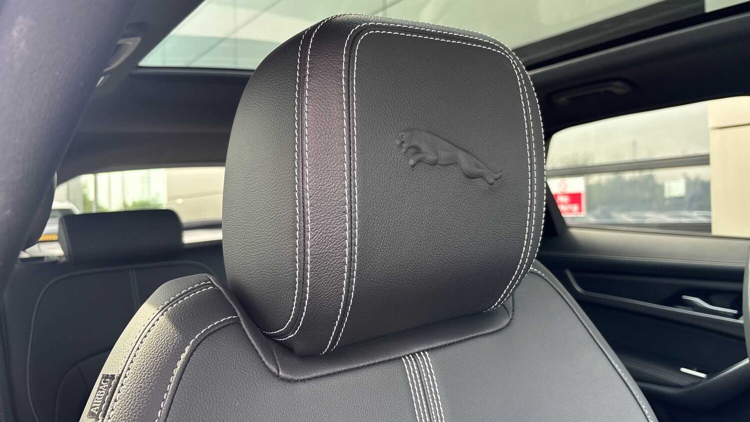 Used Jaguar F-Pace 2023 for sale - 76460519: Photo 24