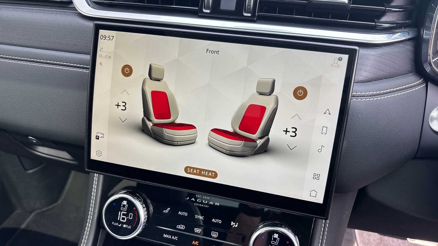 Used Jaguar F-Pace 2023 for sale - 76460519: Photo 25