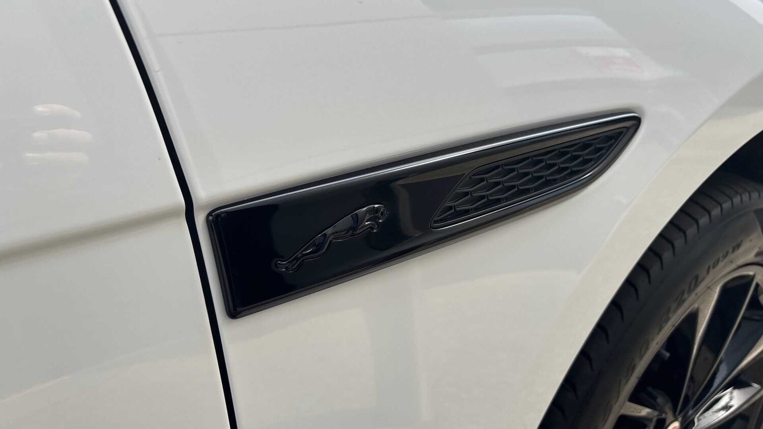 Used Jaguar F-Pace 2023 for sale - 76460519: Photo 30