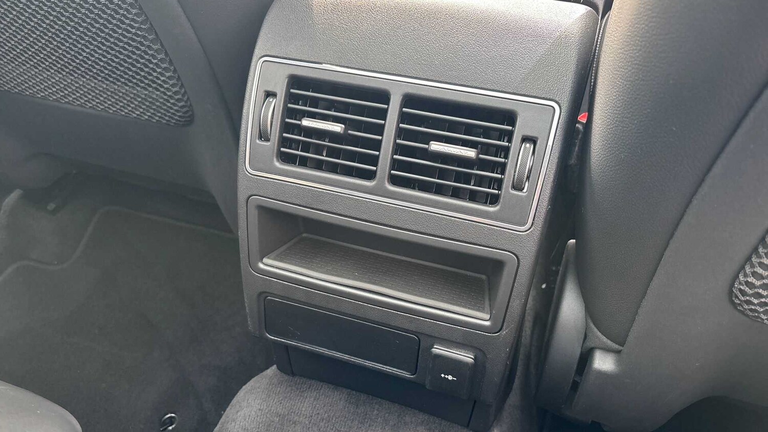 Used Jaguar F-Pace 2023 for sale - 76460519: Photo 32