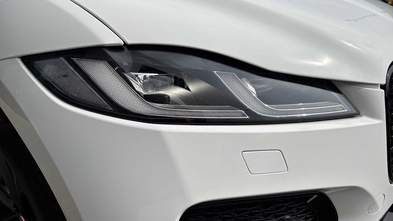 Used Jaguar F-Pace 2023 for sale - 76460519: Photo 33