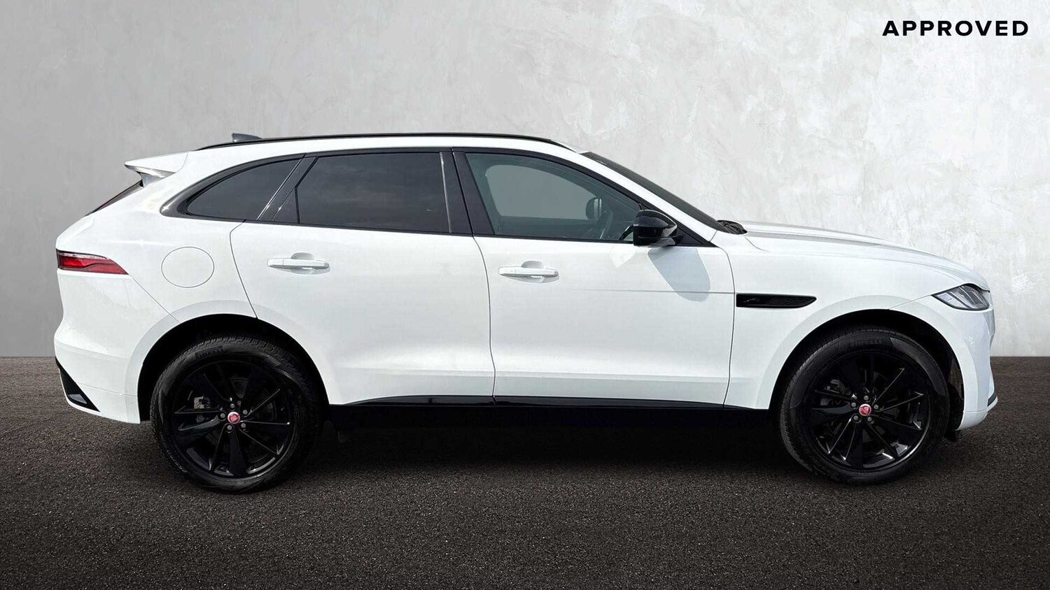 Used Jaguar F-Pace 2023 for sale - 76460519: Photo 5