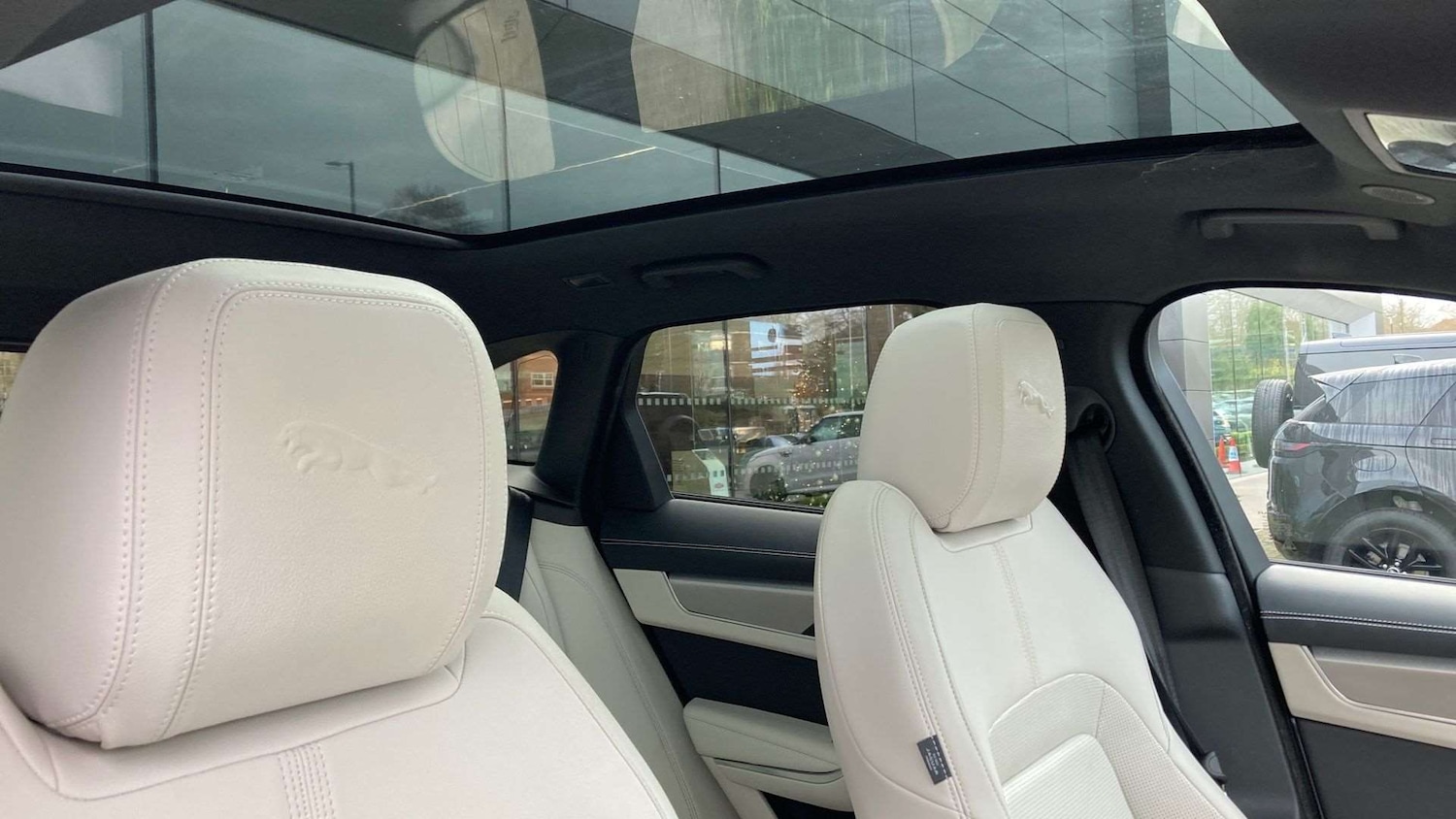 Used Jaguar F-Pace 2023 for sale - 76827708: Photo 21