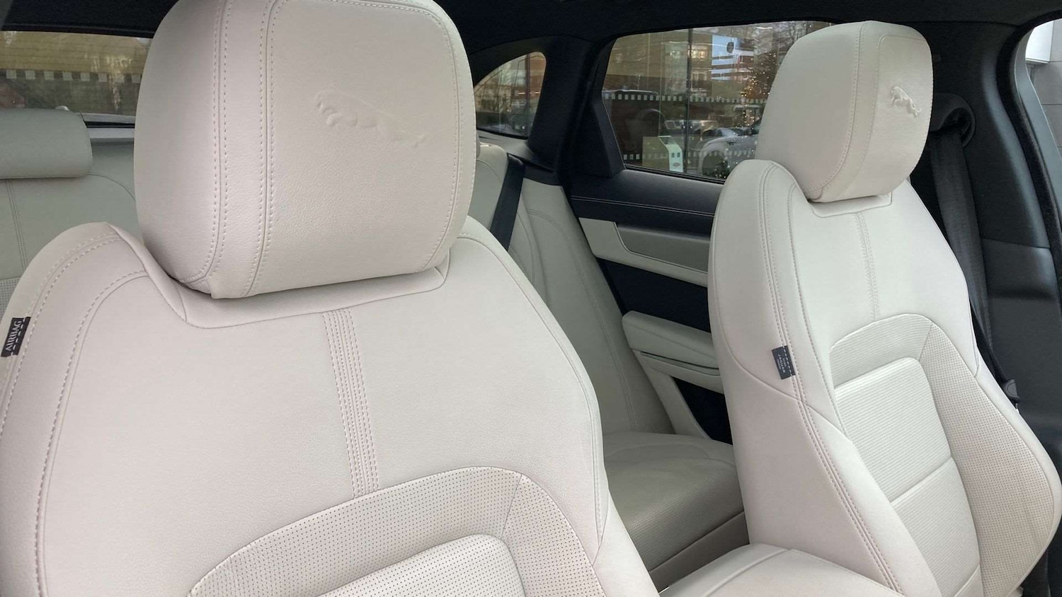 Used Jaguar F-Pace 2023 for sale - 76827708: Photo 30