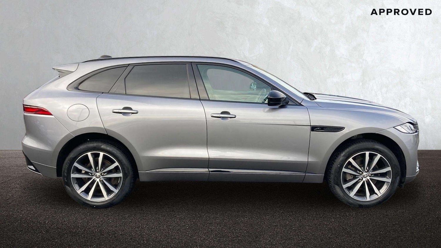 Used Jaguar F-Pace 2023 for sale - 76827708: Photo 5