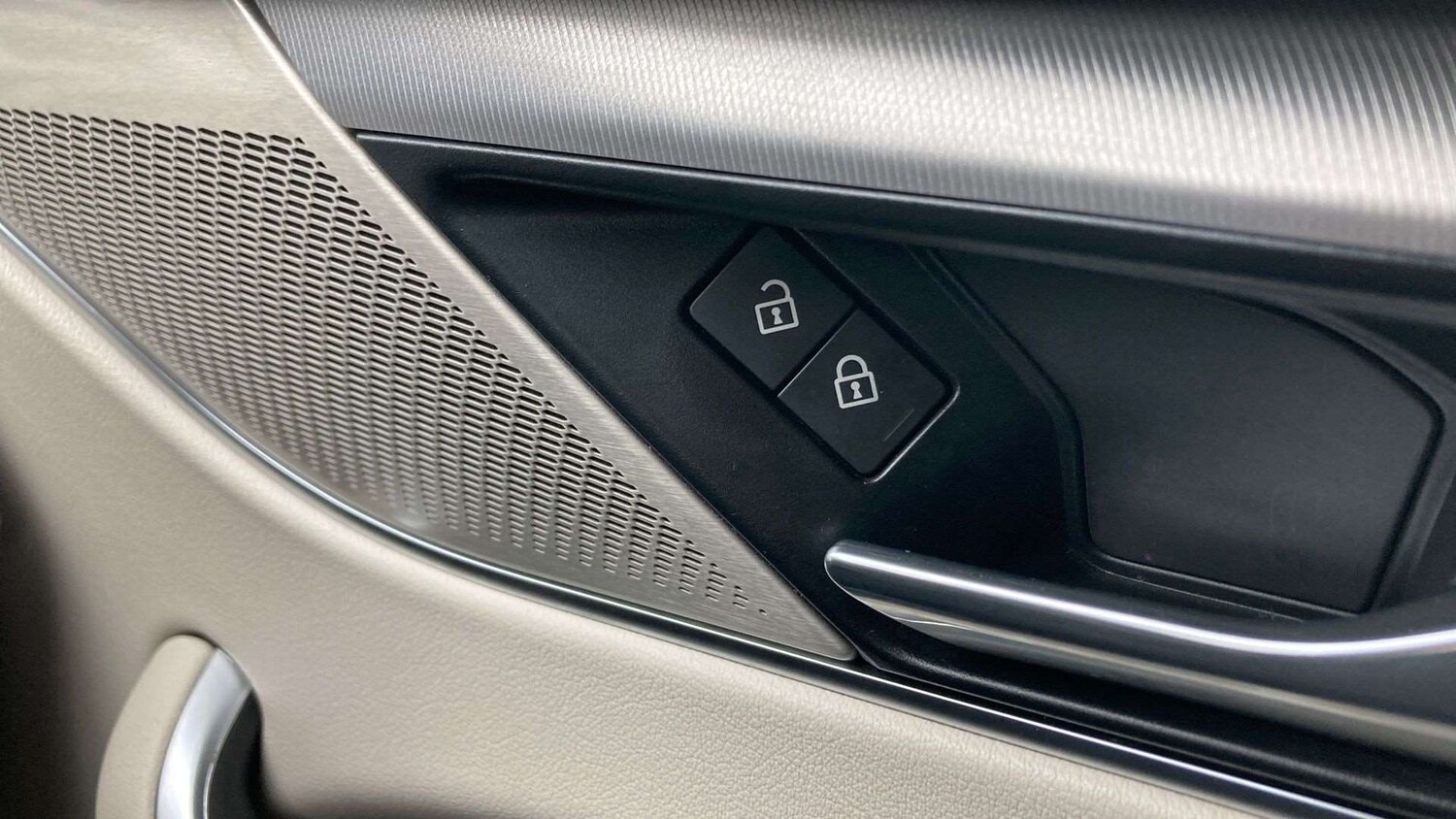 Used Jaguar F-Pace 2022 for sale - 77686595: Photo 25