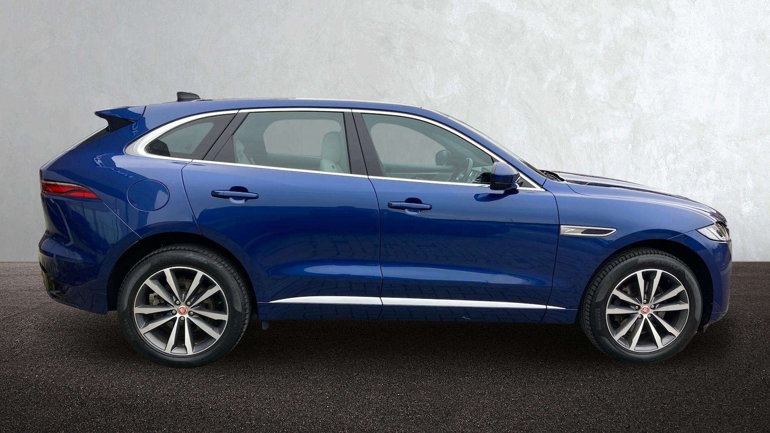 Used Jaguar F-Pace 2022 for sale - 77686595: Photo 5