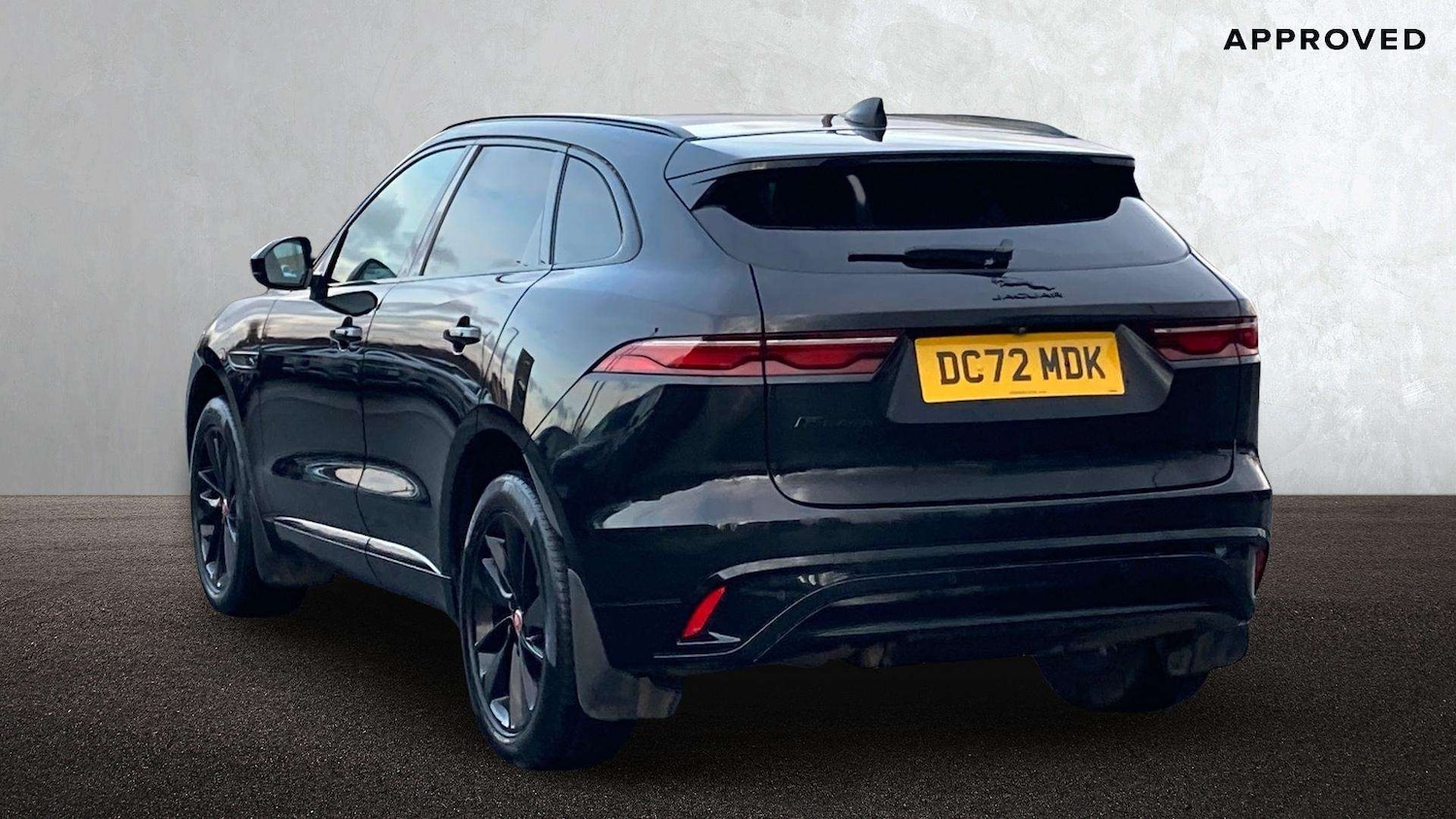 Used Jaguar F-Pace 2023 for sale - 77458454: Photo 2