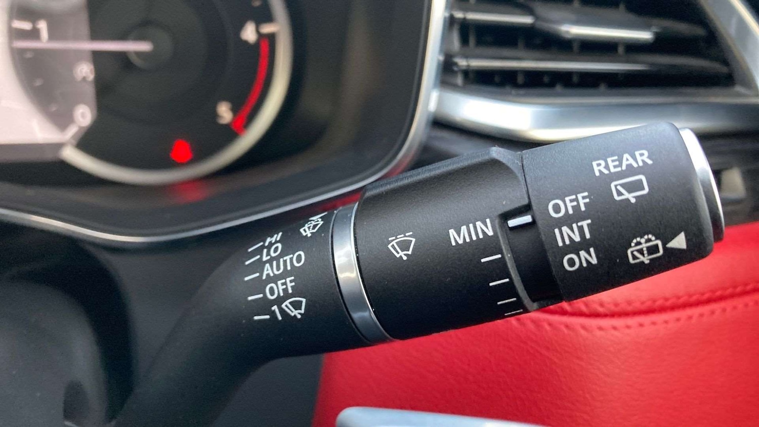 Used Jaguar F-Pace 2023 for sale - 77458454: Photo 32