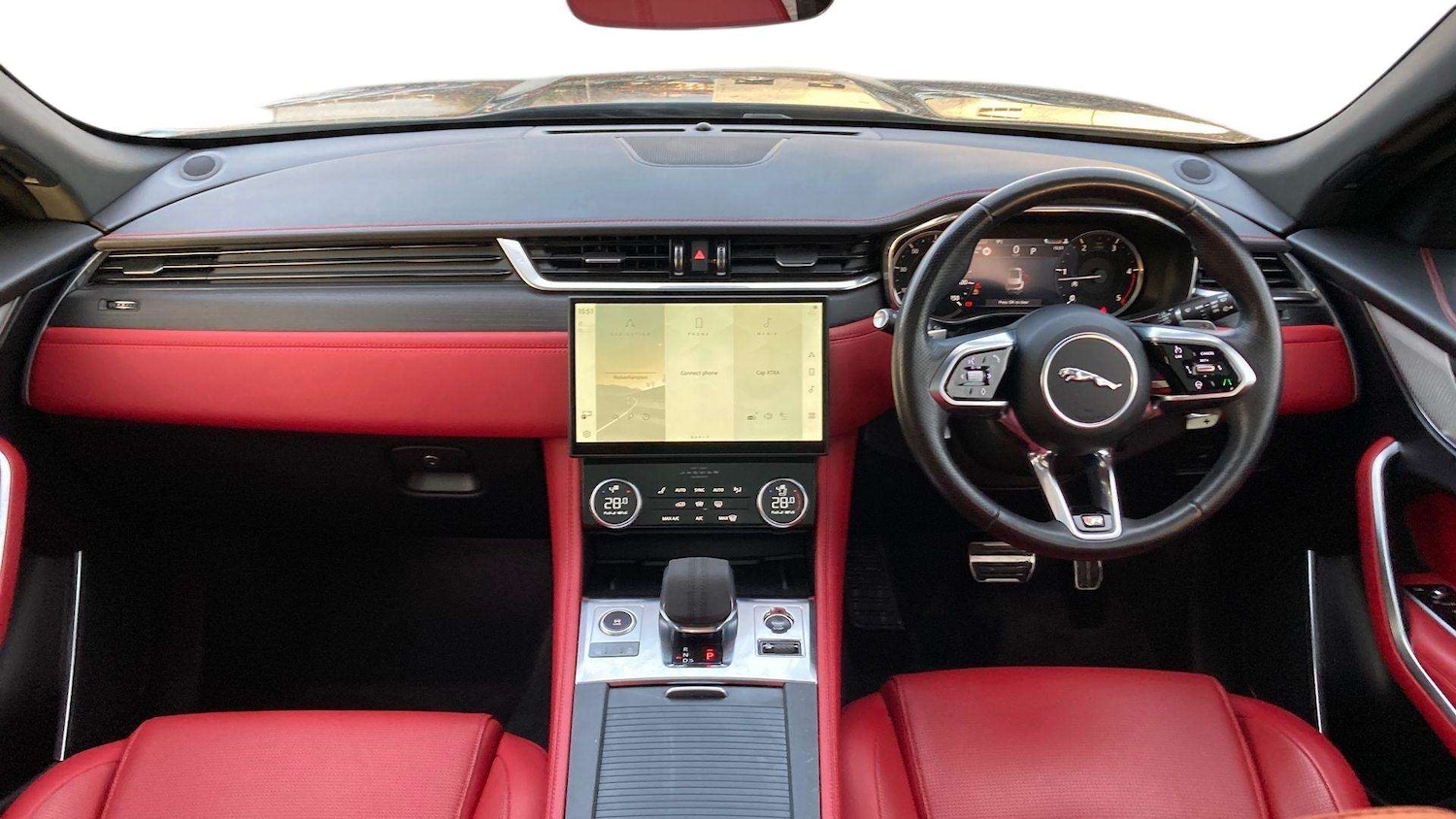 Used Jaguar F-Pace 2023 for sale - 77458454: Photo 9