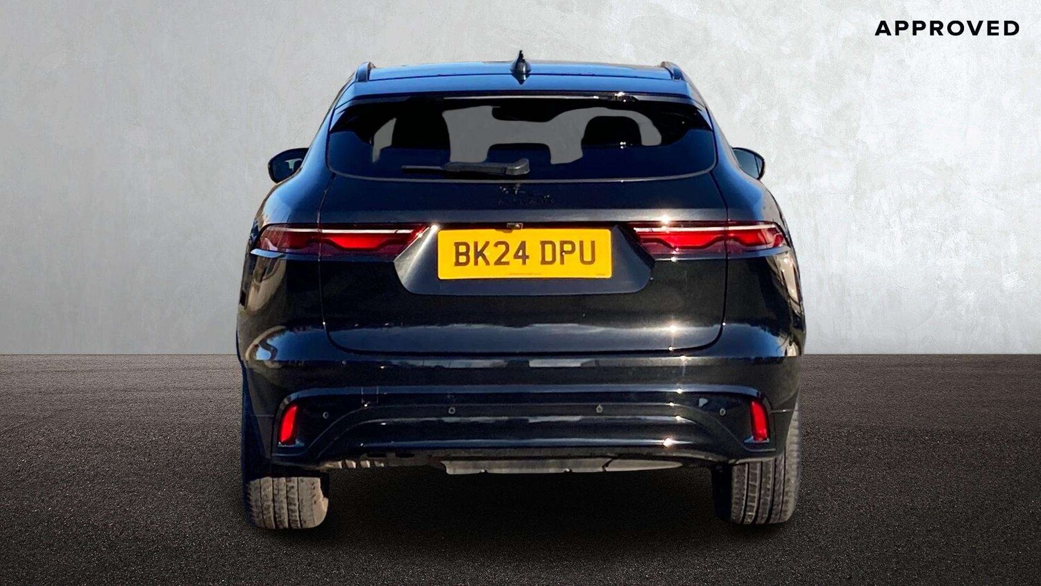 Used Jaguar F-Pace 2024 for sale - 77553139: Photo 6