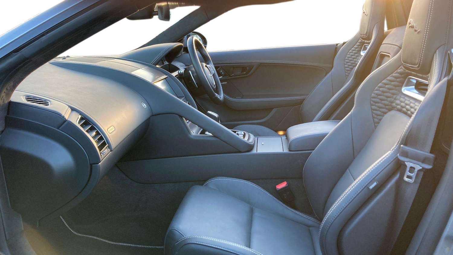 Used Jaguar F-Type for sale - 77232937: Photo 3