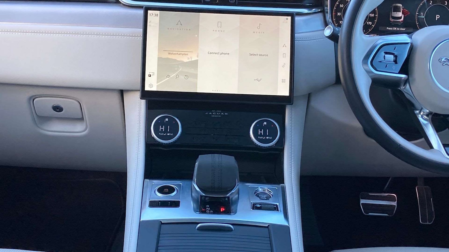 Used Jaguar F-Pace 2023 for sale - 76460585: Photo 14