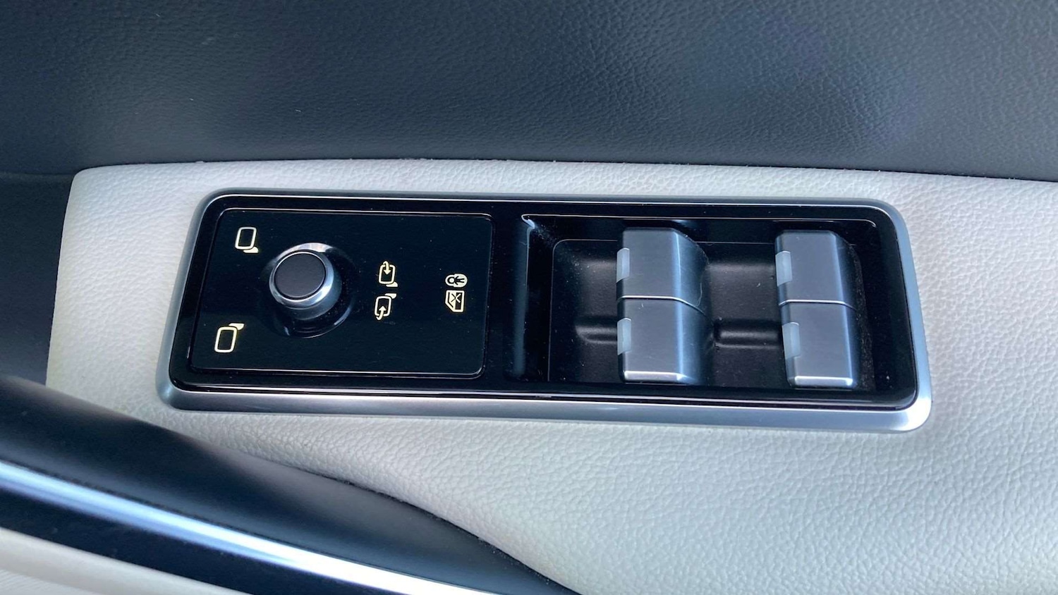 Used Jaguar F-Pace 2023 for sale - 76460585: Photo 23