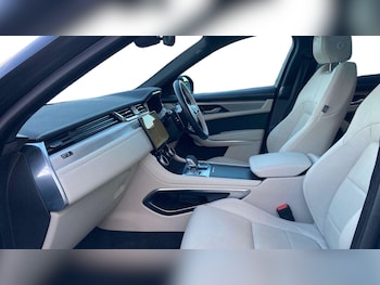 Used Jaguar F-Pace 2023 for sale - 76460585: Photo